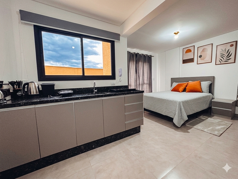 Studio Novo e Completo Próx. faculdade e shoppings