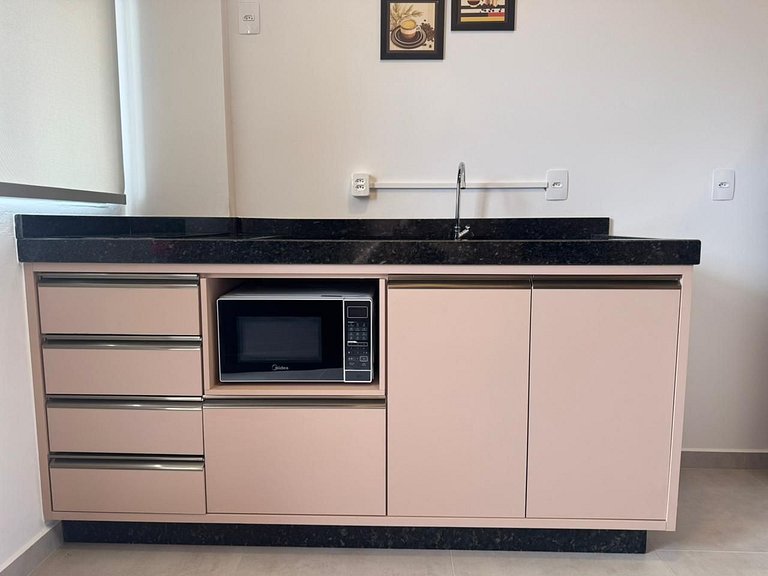 Apto Centro p/ 4 | varanda + garagem