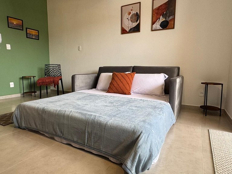 Loft no Centro c/ mezanino e vaga p/ 4 p