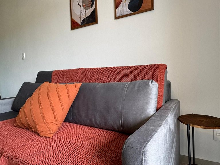 Loft no Centro c/ mezanino e vaga p/ 4 p