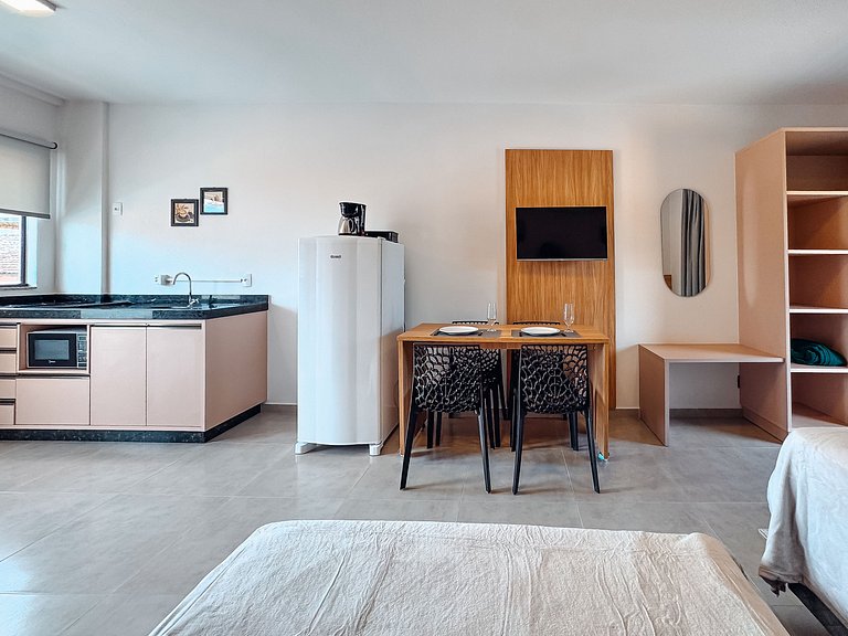 Apto Centro p/ 4 | varanda + garagem
