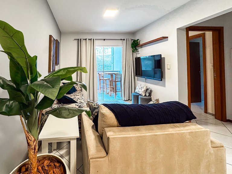 Centro Brusque | 2 Quartos com churrasq e ar cond