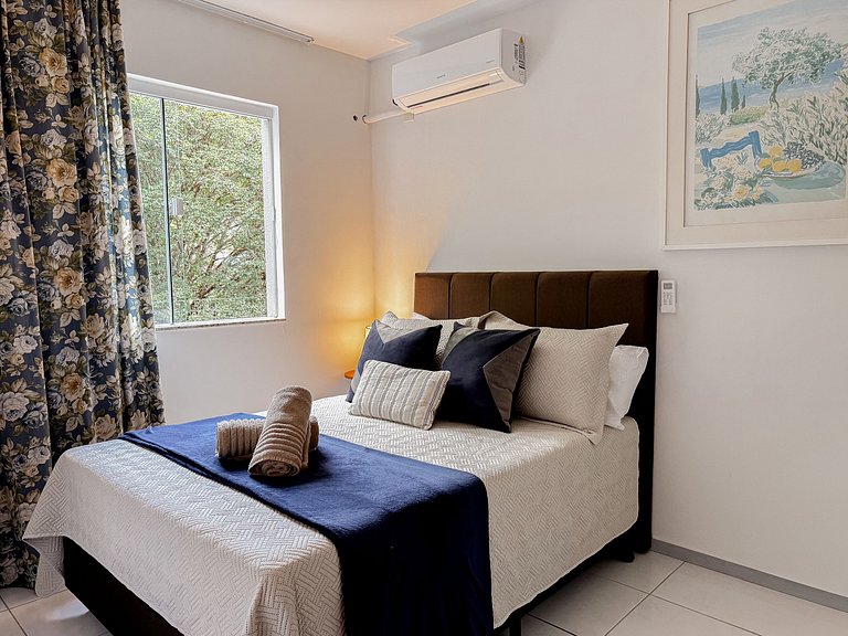 Centro Brusque | 2 Quartos com churrasq e ar cond