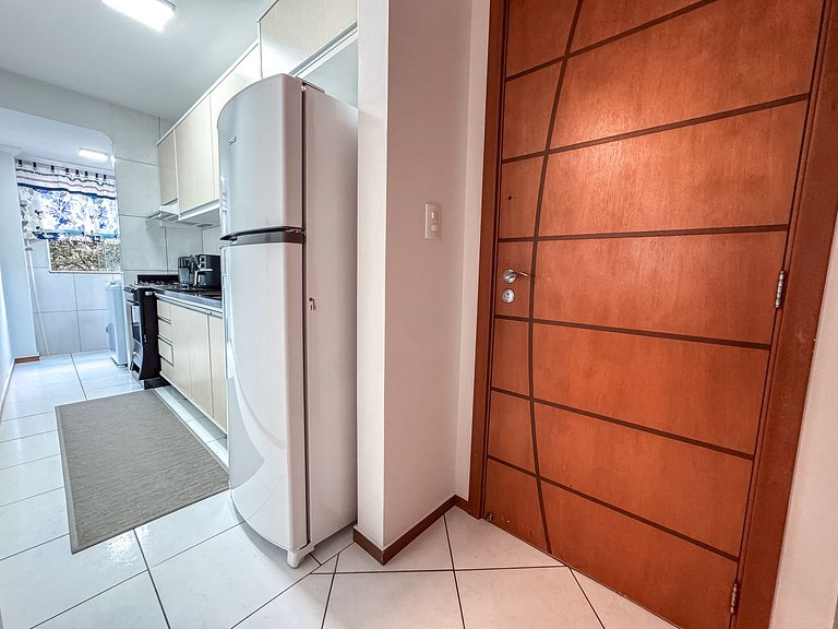 Centro Brusque | 2 Quartos com churrasq e ar cond