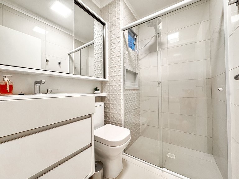 Apto 1 suite + 1 quarto / prox centro